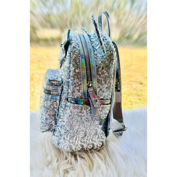 *NEW EXCLUSIVE* Loungefly XLasr Disney Holographic Sequin Minnie Mini Backpack - Picture 4 of 11